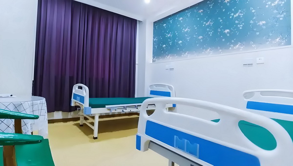 仅一周董璇二婚老公就被扒干净，她又看走眼了？